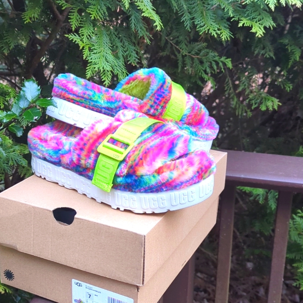 UGG Multicolor Fluffy Sandals - Picture 11 of 13